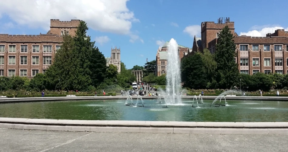 10 Hotels Near University of Washington with Great Reviews (Updated 2025)